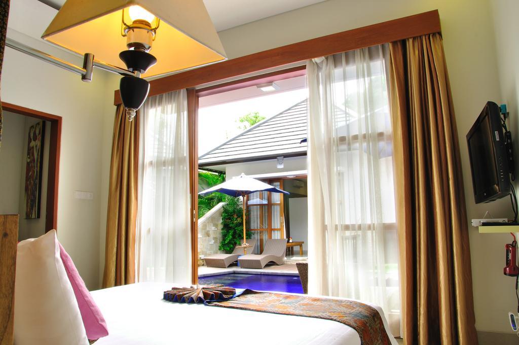 M Two Villas Seminyak الغرفة الصورة