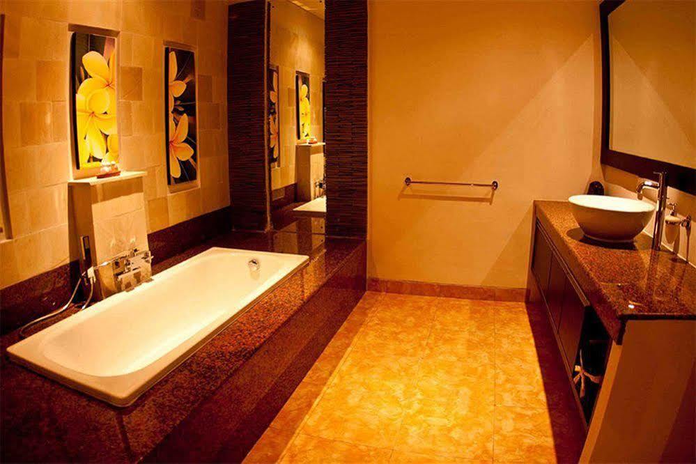 M Two Villas Seminyak المظهر الخارجي الصورة